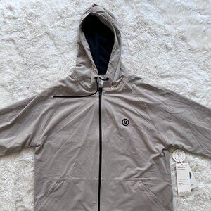 Vuori Men's Elevate Kore Jacket in Toast Size L NWT